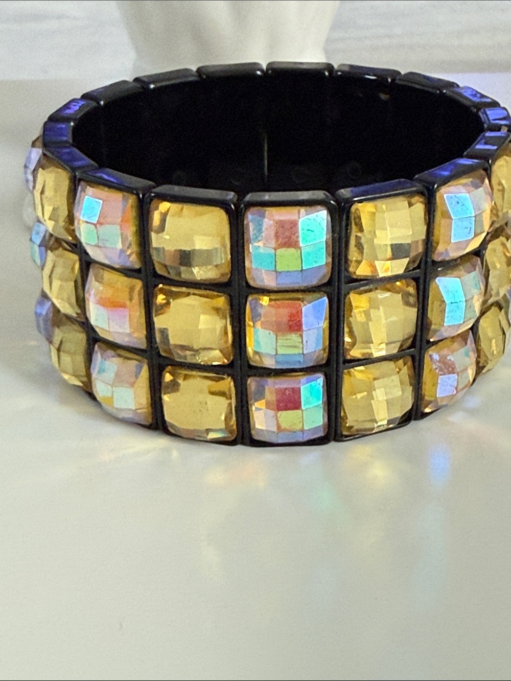 Vintage 80’s wide Iridescent faceted lucite Stretch Bracelet mod retro rad
